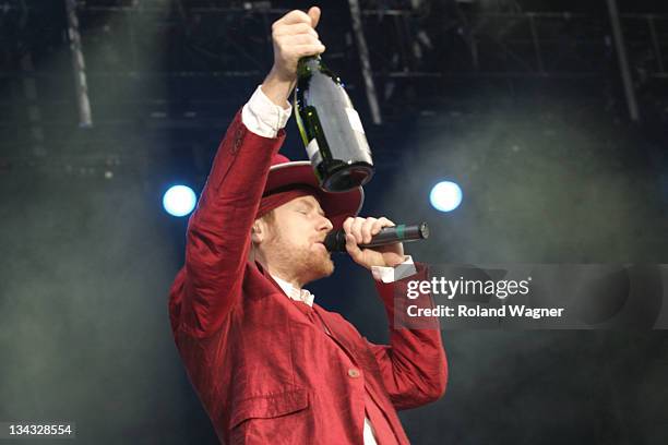 Seeed Singer Seeed Photos and Premium High Res Pictures - Getty Images