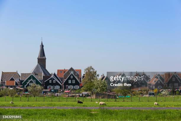 marken (waterland/ north holland, netherlands) - townscape stock pictures, royalty-free photos & images