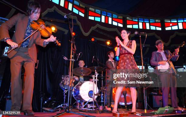 The Audreys - Mikey G , David Ross MacDonald , Lyndon Gray , Trisha Coates , Tristan Goodall