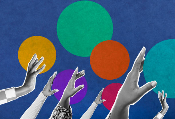 collage of hands reaching up with colourful dots in background - cooperativismo - fotografias e filmes do acervo