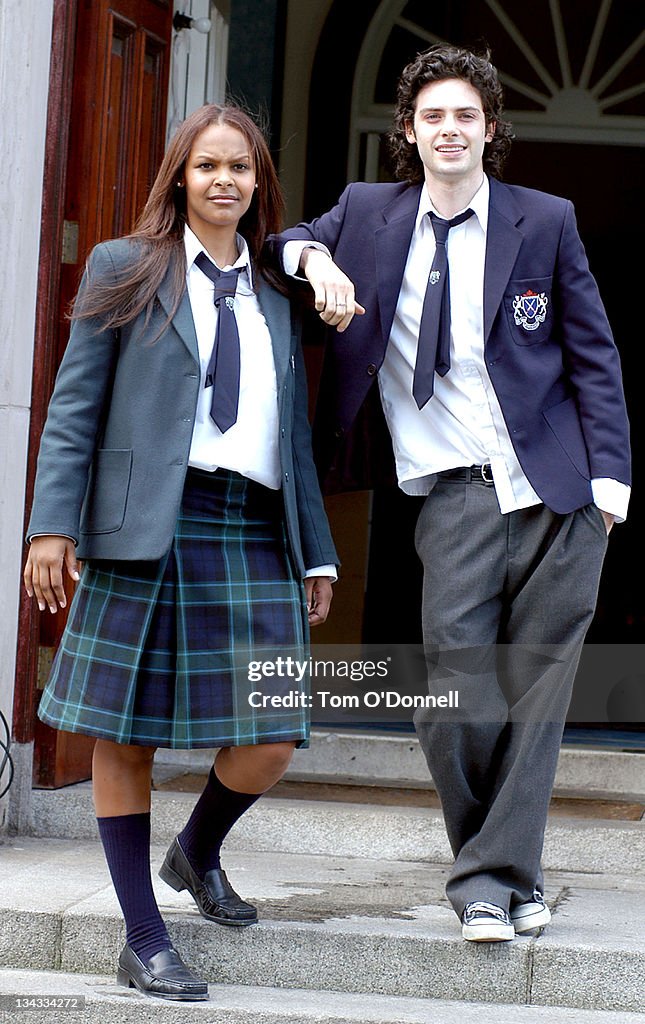 "Boy Eats Girl" On Set - Photocall