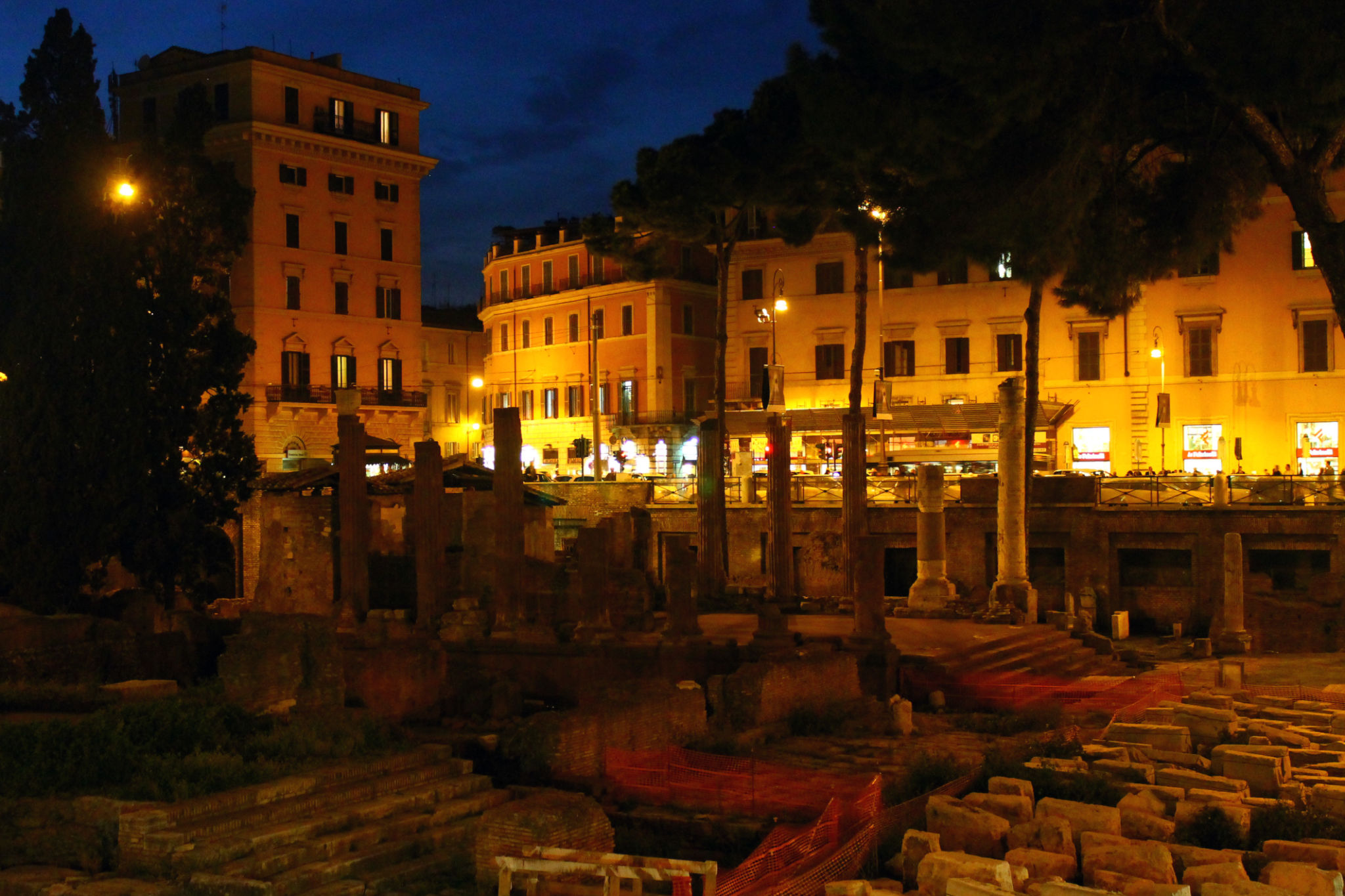 A night in Rome with all the history of the ancient forums in Italy A night in Rome with all the history of the ancient forums in Italy