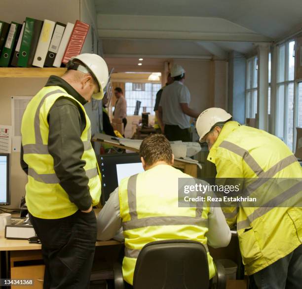 Man Building A Personal Computer Photos and Premium High Res Pictures ...