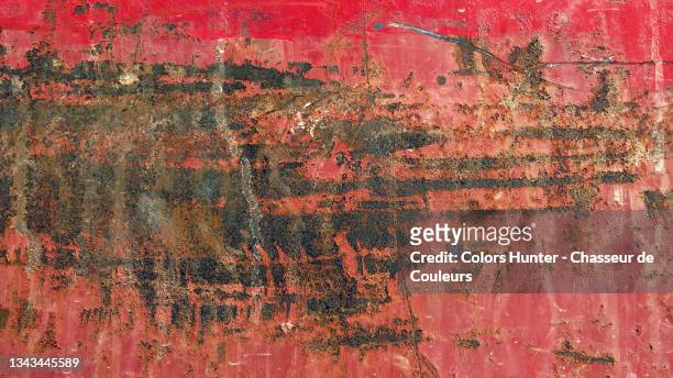 empty red and rusty metal plate in havana - havana pattern stock pictures, royalty-free photos & images