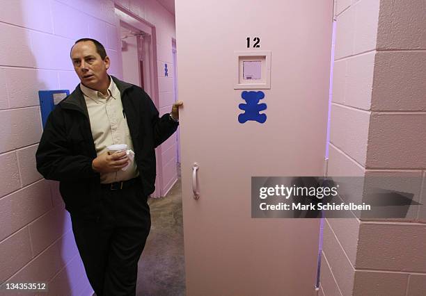 Mike Rackley Pink Paint Mark Photos and Premium High Res Pictures - Getty Images