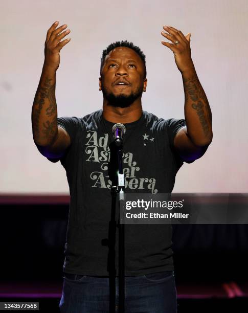 Joseph Green Rapper 28 Joseph Green (Poet) Stock Photos, High-Res Pictures, and Images ...