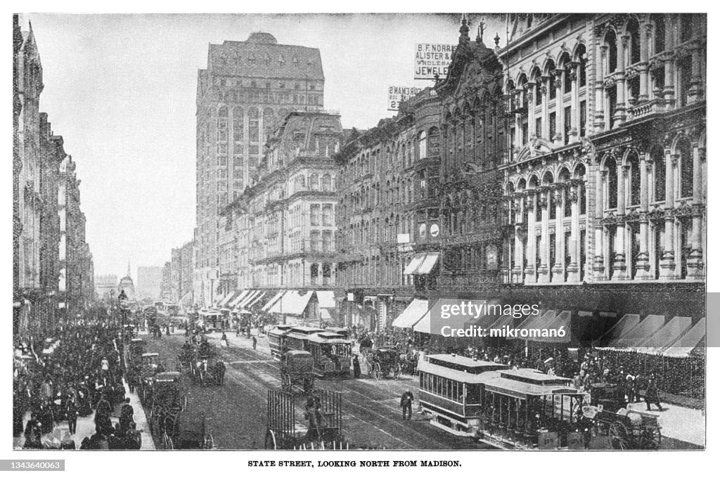 Old engraving illustration of Chicago in the 19th century, Columbian Exposition in Chicago in 1893 - State Street, looking North from Madison, Chicago