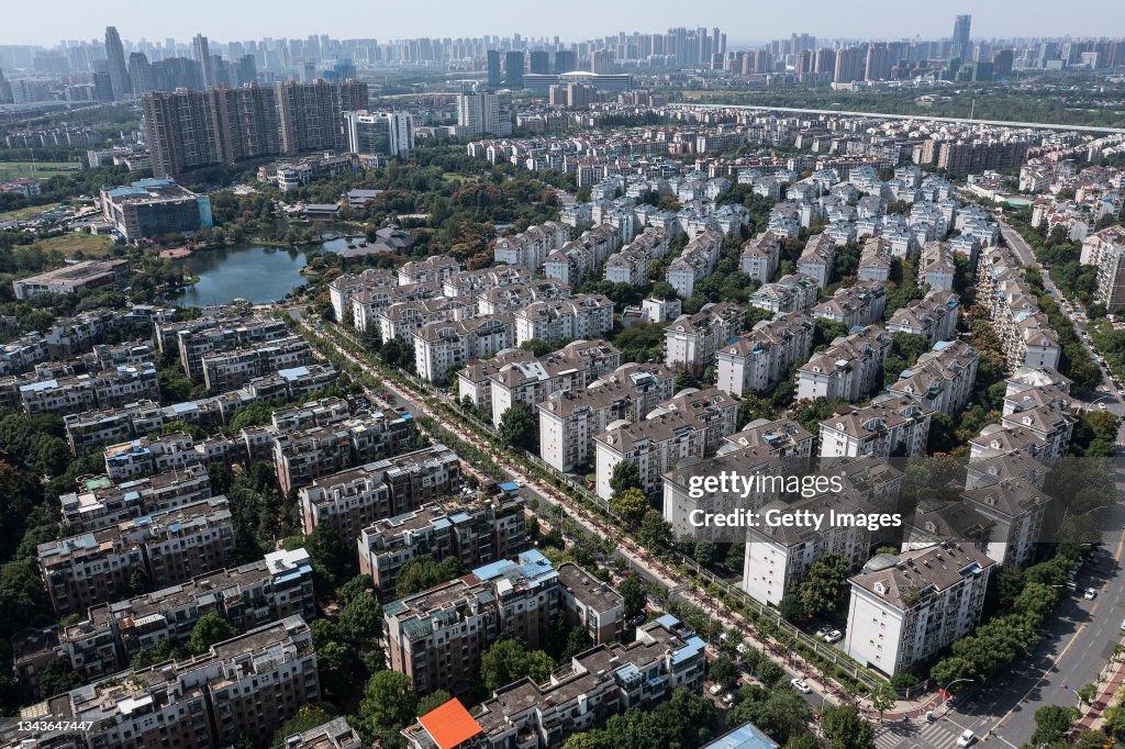 Daily Life In China's Evergrande Community