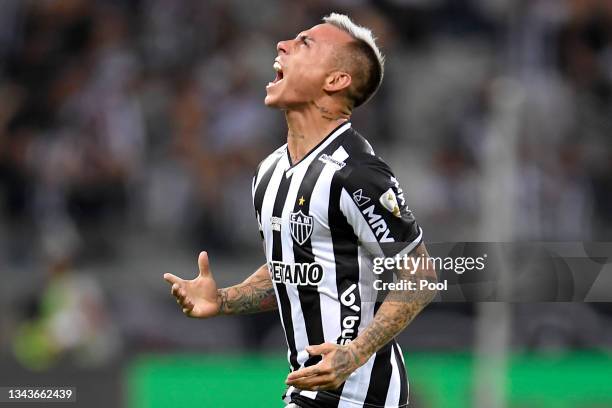 Eduardo Vargas of Atletico Mineiro celebrates after scoring the first goal of his team during a semi final second leg match between Atletico Mineiro...