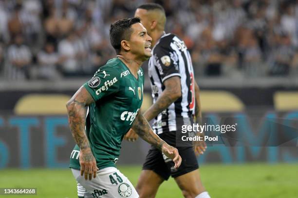 Dudu of Palmeiras celebrates after scoring the first goal of his team during a semi final second leg match between Atletico Mineiro and Palmeiras as...