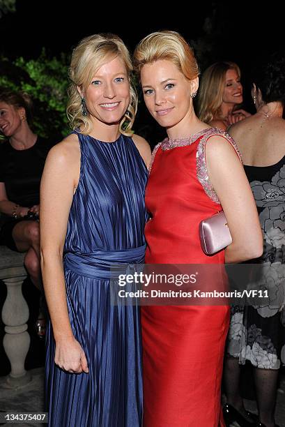 Jennifer Tapper and actress Elizabeth Banks attend the Bloomberg & Vanity Fair cocktail reception following the 2011 White House Correspondents'...