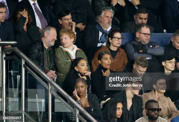 Ed Sheeran between his father John Sheeran and his wife Cherry Seaborn, above them President of French League LFP Vincent Labrune, below Tina Kunakey...