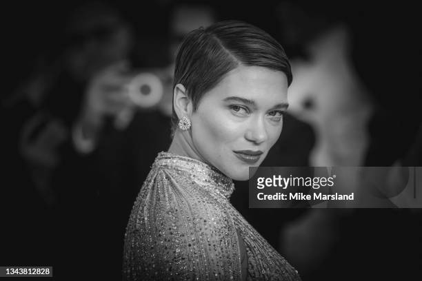 Léa Seydoux attends the "No Time To Die" World Premiere at Royal Albert Hall on September 28, 2021 in London, England.