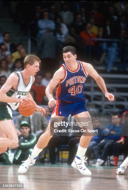 Bill Laimbeer of the Detroit Pistons in action against the Milwaukee Bucks during an NBA basketball game circa 1992 at the Bradley Center in...