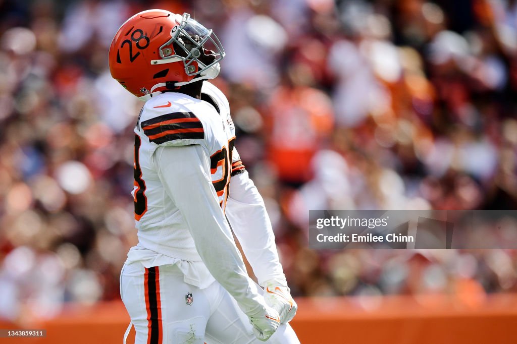 Chicago Bears v Cleveland Browns