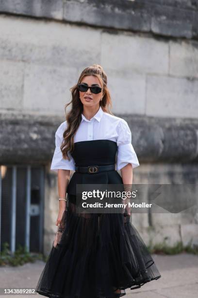 Negin Mirsalehi wearing a dior look outside Dior on September 28, 2021 in Paris, France.