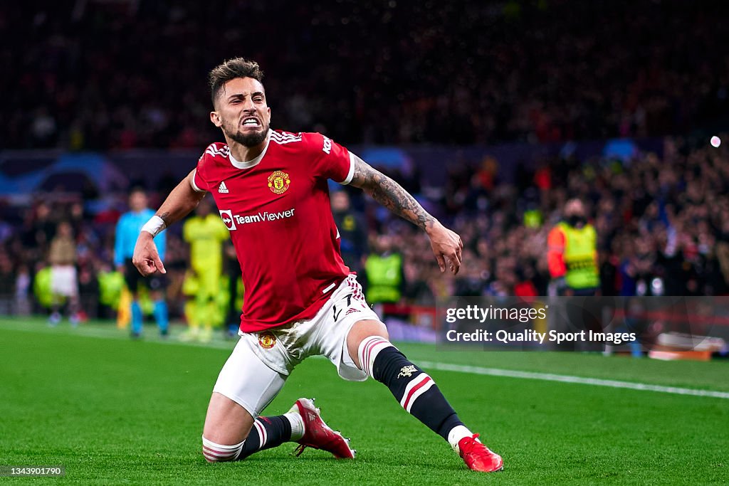 Manchester United v Villarreal CF: Group F - UEFA Champions League
