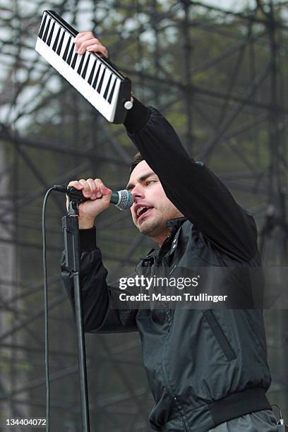 Richard Archer of Hard-Fi during KJEE Summer Round-Up II - June 11, 2006 at Santa Barbara Bowl in Santa Barbara, California, United States.