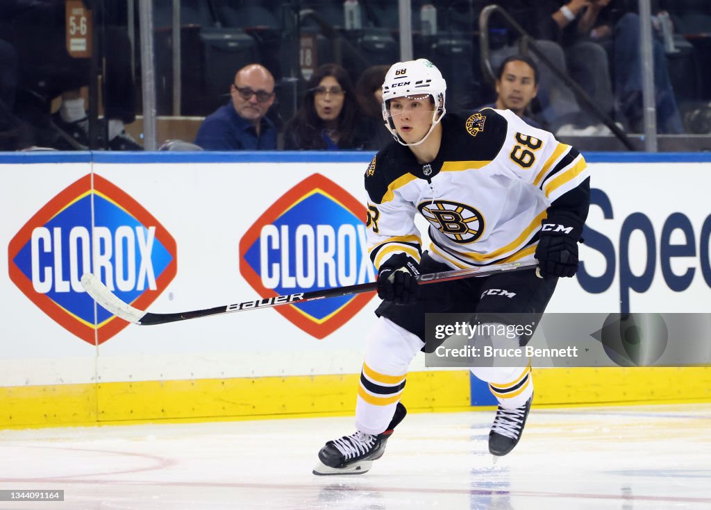 Boston Bruins v New York Rangers