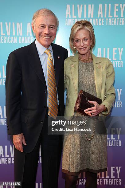 Sandy and Linda Lindenbaum attend the Ailey at the Apollo 2011 Spring Gala Benefit at The Apollo Theater on May 3, 2011 in New York City.