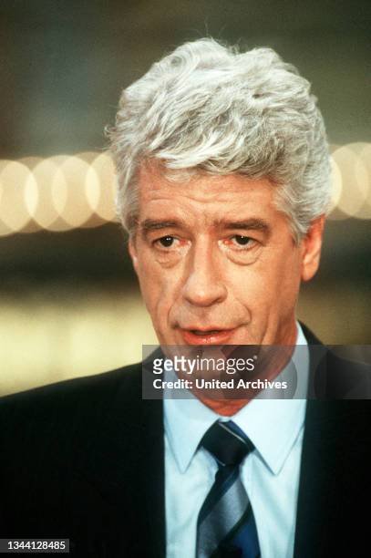 Porträt des niederländischen Showmaster, Sänger und Schauspieler RUDI CARRELL, 1990er Jahre.