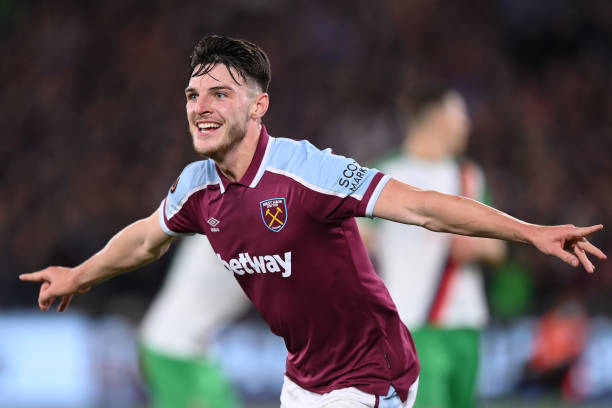 Declan Rice of West Ham United celebrates after scoring their sides first goal during the UEFA Europa League group H match between West Ham United...
