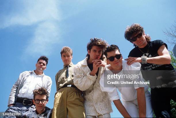 Australische Rockband, Tim Farris, Kirk Pengilly, Andrew Farris, Michael Hutchence, Gary, Garry Beers, Jon Farris, 1991.