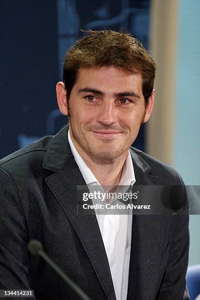 Real Madrid goalkeeper Iker Casillas attends the presentation of his biography "La Humildad del Campeon" at the Santiago Bernabeu stadium on December...