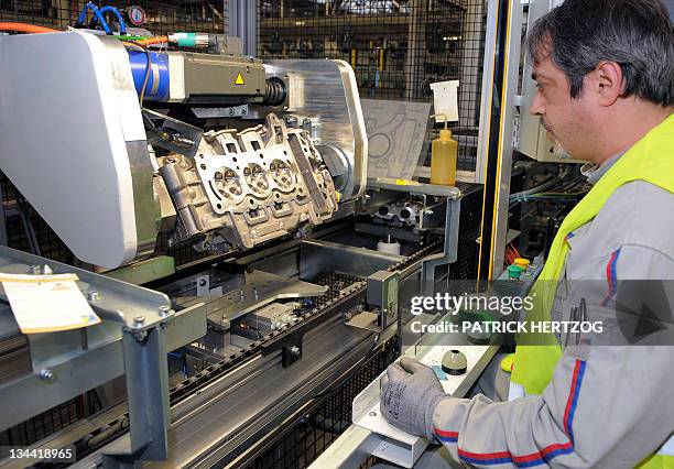Psa Eb Engine 89 Trémery Stock Photos, High-Res Pictures, and Images - Getty Images