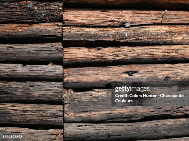 natural and weathered wood wall in haute-savoie - haute savoie stockfoto's en -beelden