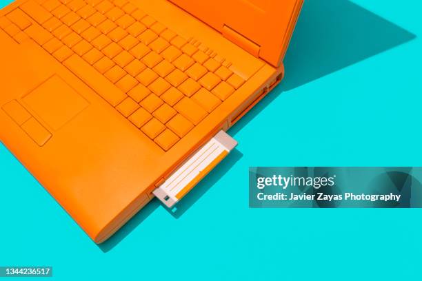 Laptop Overhead Color Background Photos and Premium High Res Pictures ...
