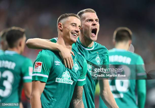 Marco Friedl celebrates scoring his goal with Marvin Ducksch of Bremen during the Second Bundesliga match between SV Werder Bremen and 1. FC...