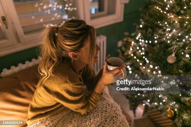 meine art von weihnachten - tea and coffee stock-fotos und bilder