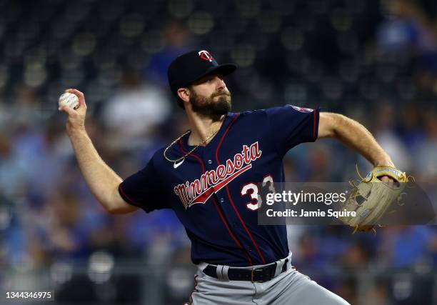 Starting pitcher John Gant of the Minnesota Twins pitches during the 1st inning of the game at Kauffman Stadium on October 01, 2021 in Kansas City,...