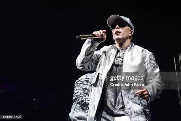 Wisin and Yandel perform during the Uforia Mix Live 2021 at FTX Arena on October 01, 2021 in Miami, Florida.