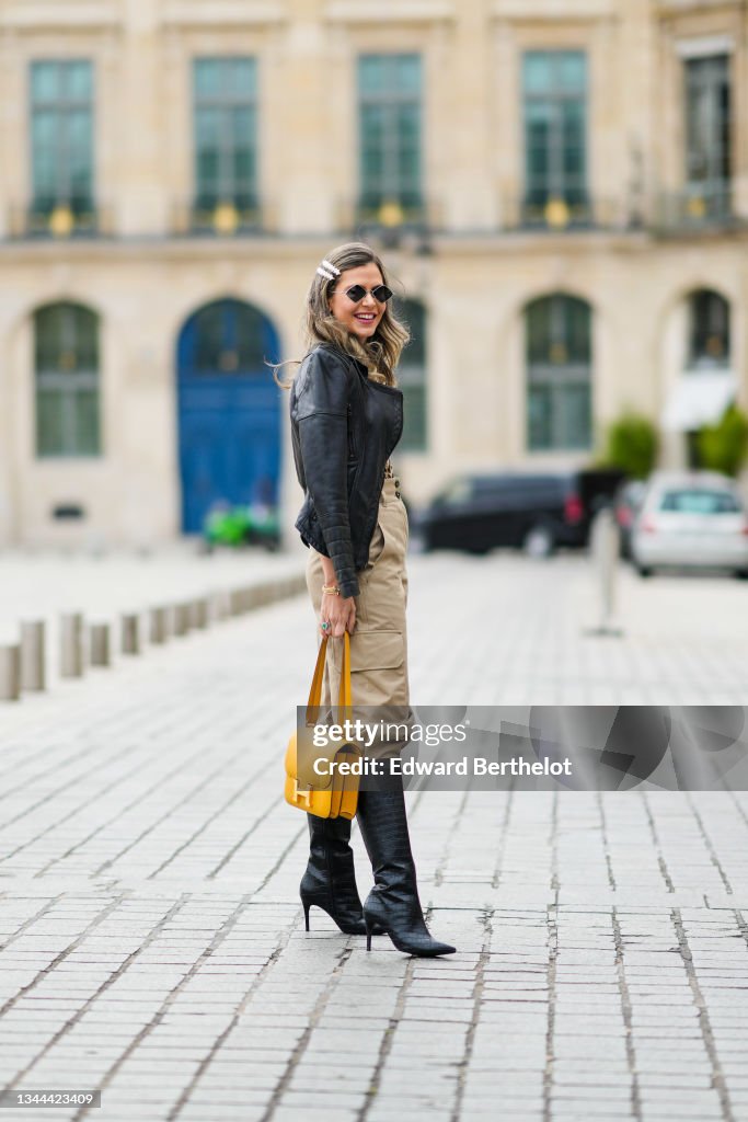 Street Style : Day Five -  Paris Fashion Week - Womenswear Spring Summer 2022