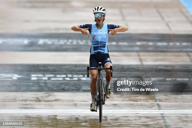 Elisabeth Deignan-Armitstead of United Kingdom and Team Trek - Segafredo celebrates winning in the Roubaix Velodrome - Vélodrome André Pétrieux...
