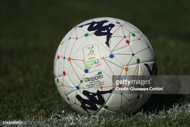 The Robe di Kappa official Serie B match ball is seen during the Serie B match between US Cremonese and Ternana at Stadio Giovanni Zini on October...