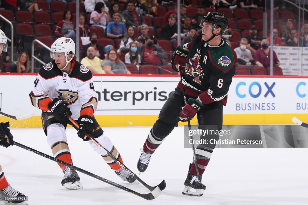 Anaheim Ducks v Arizona Coyotes