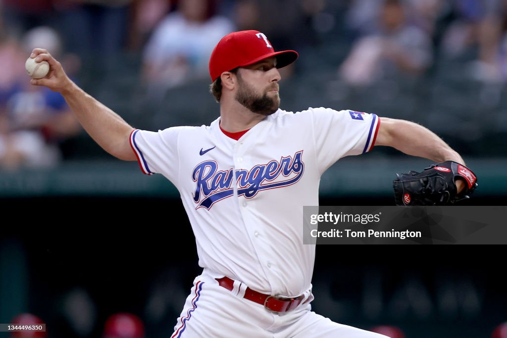 Cleveland Indians v Texas Rangers