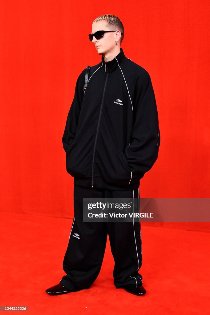 Balenciaga - Runway - Spring/Summer 2022 Paris Fashion Week