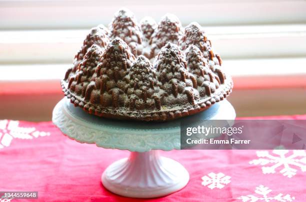 christmas bundt cake - ciambellone foto e immagini stock