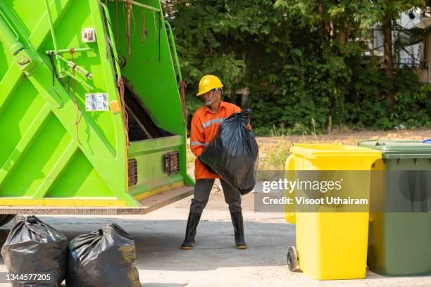 Garbage Man Machine Garbage Man Photos and Premium High Res Pictures - Getty Images