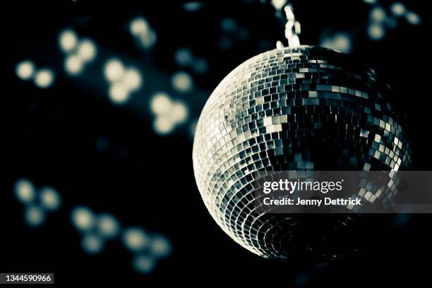 disco ball - silver disco ball stock pictures, royalty-free photos & images