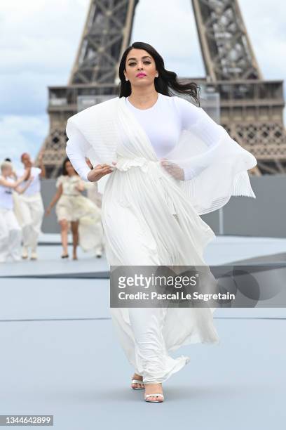 Aishwarya Rai Bachchan walks the runway during "Le Defile L'Oreal Paris 2021" as part of Paris Fashion Week on October 03, 2021 in Paris, France.