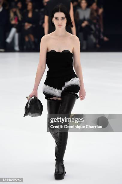 Model walks the runway during the Givenchy Womenswear Spring/Summer 2022 show as part of Paris Fashion Week at U Arena on October 03, 2021 in...