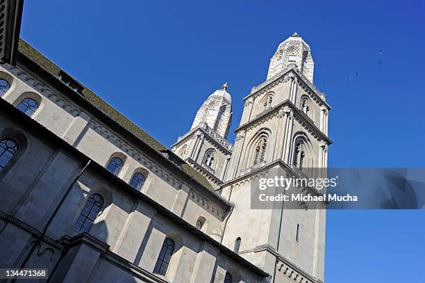 grossmuenster church, zurich, switzerland, europe - michael mucha stock pictures, royalty-free photos & images