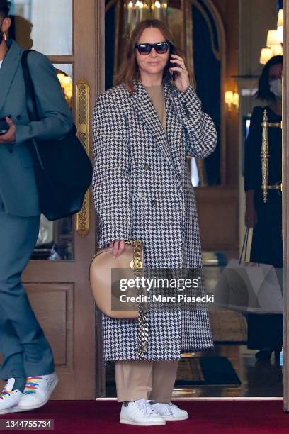 Fashion designer Stella McCartney is seen leaving the Ritz hotel on October 04, 2021 in Paris, France.