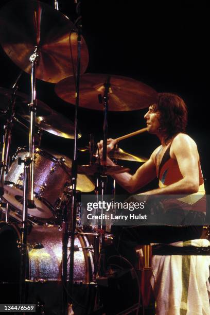 Ainsley Dunbar performs with the 'Jefferson Starship' at the Moscone Center in San Francisco, California on April 26, 1985.