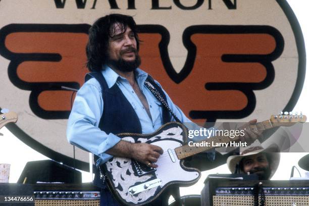 Waylon Jennings performs with 'Willie Nelson' at the Spartan Stadium in San Jose, California on July 26, 1982.